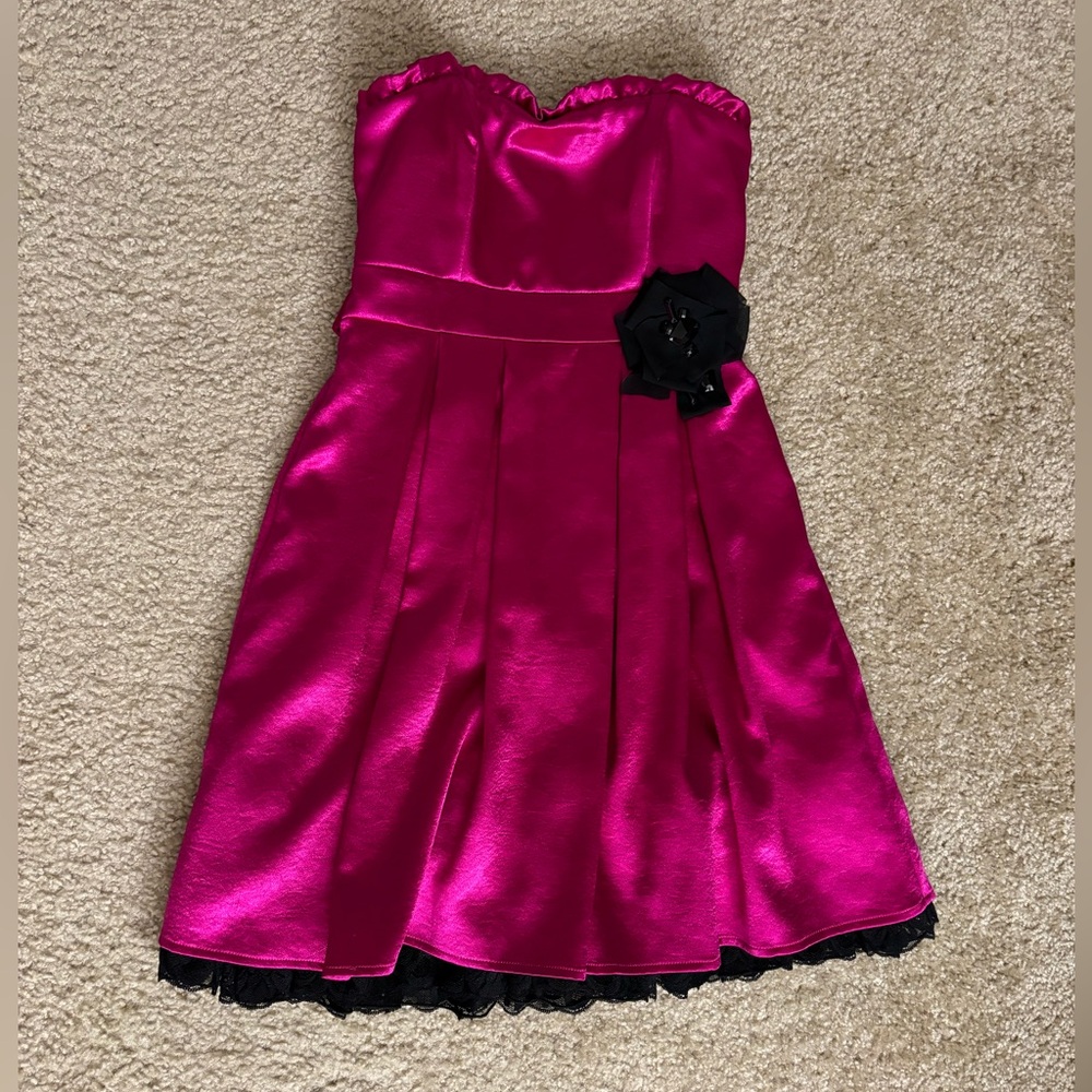 Y2K Magenta Strapless Dress